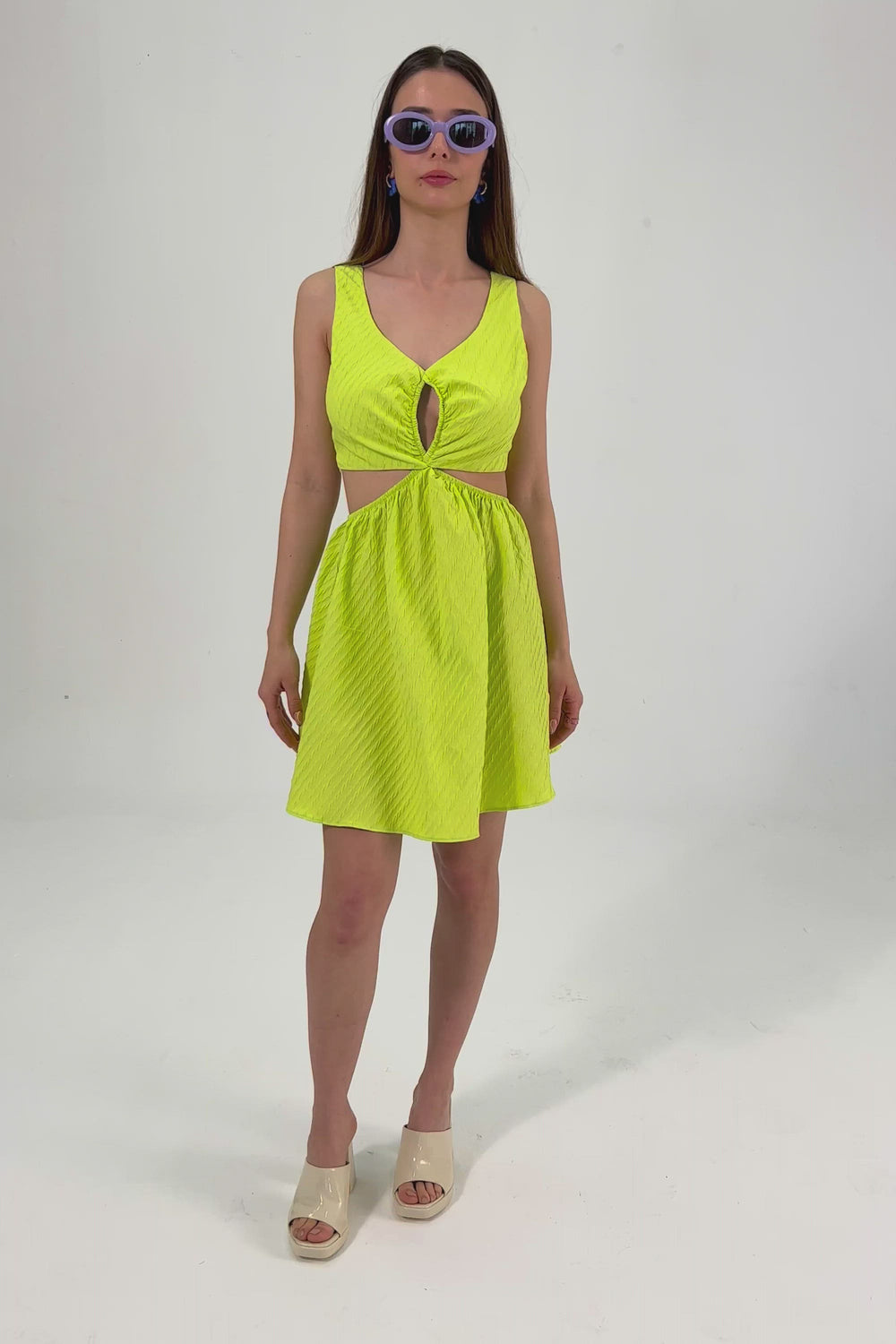 CUT OUT DETAIL MIDI DRESS - LIGHT GREEN