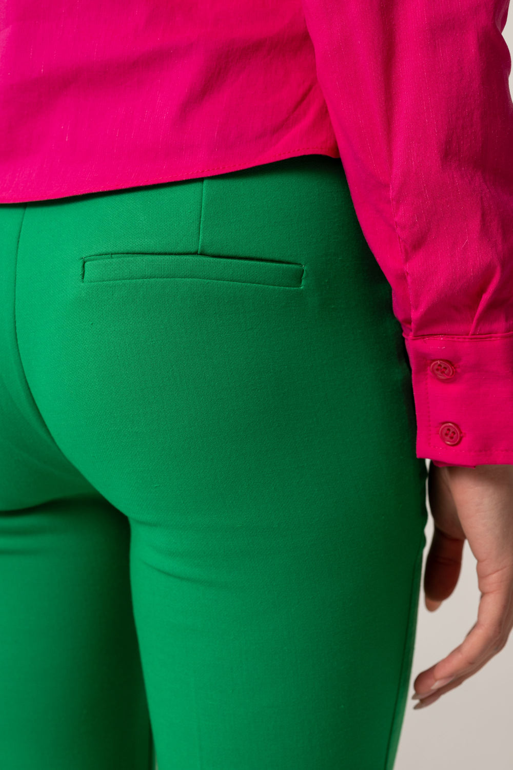 Wijde groene broek