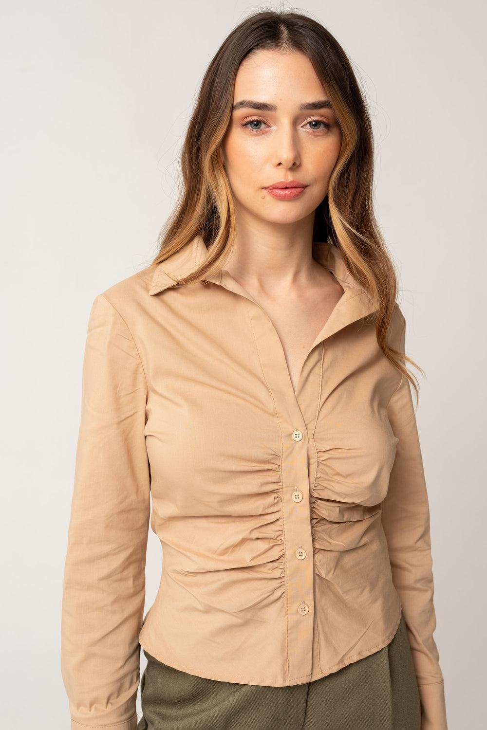 Chemise plissée beige