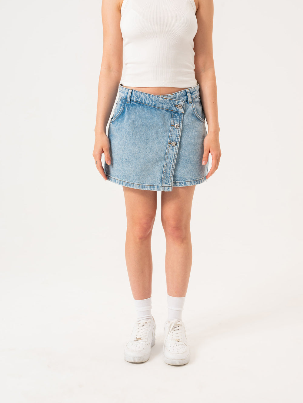 Short denim skirt